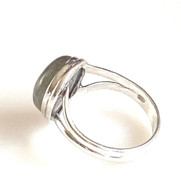 Labradorite Sterling 925 Ring Size 9 Artisan Flaw chip on the side - Picture 15 of 16